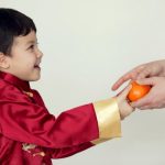 Giving Oranges : Credit to Expat Living
