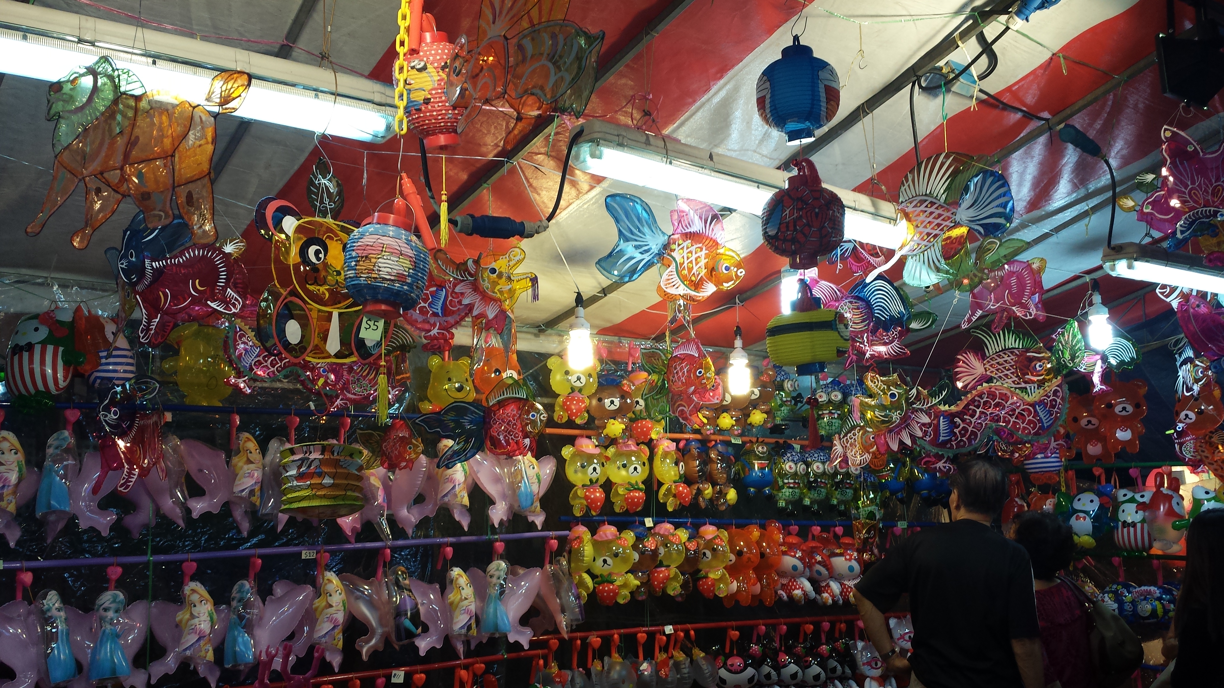 Lanterns for Sale : Credit to Soak in Singapore